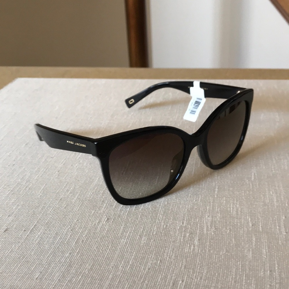 Marc Jacobs sunglasses